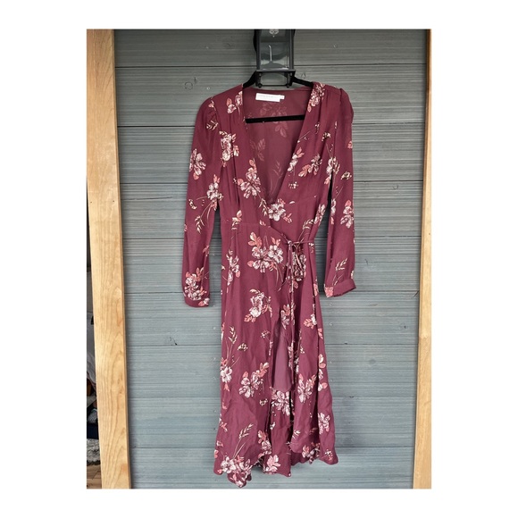 ASTR the label crepe wrap dress - Picture 1 of 5